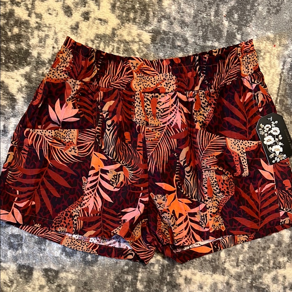 Tropical Print Women's Shorts Classic Concepts